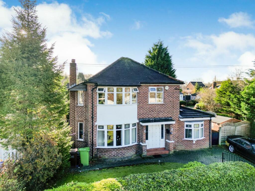 4 bedroom detached house for sale in Redburn Road, Manchester, M23 1AH, M23