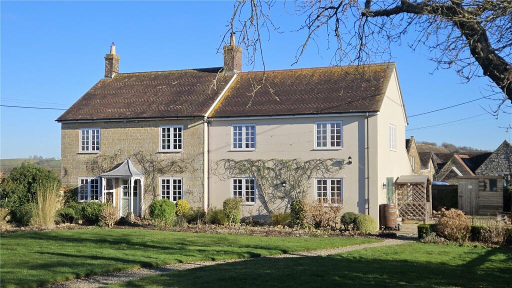 4 bedroom detached house for sale in Woodville, Stour Provost
