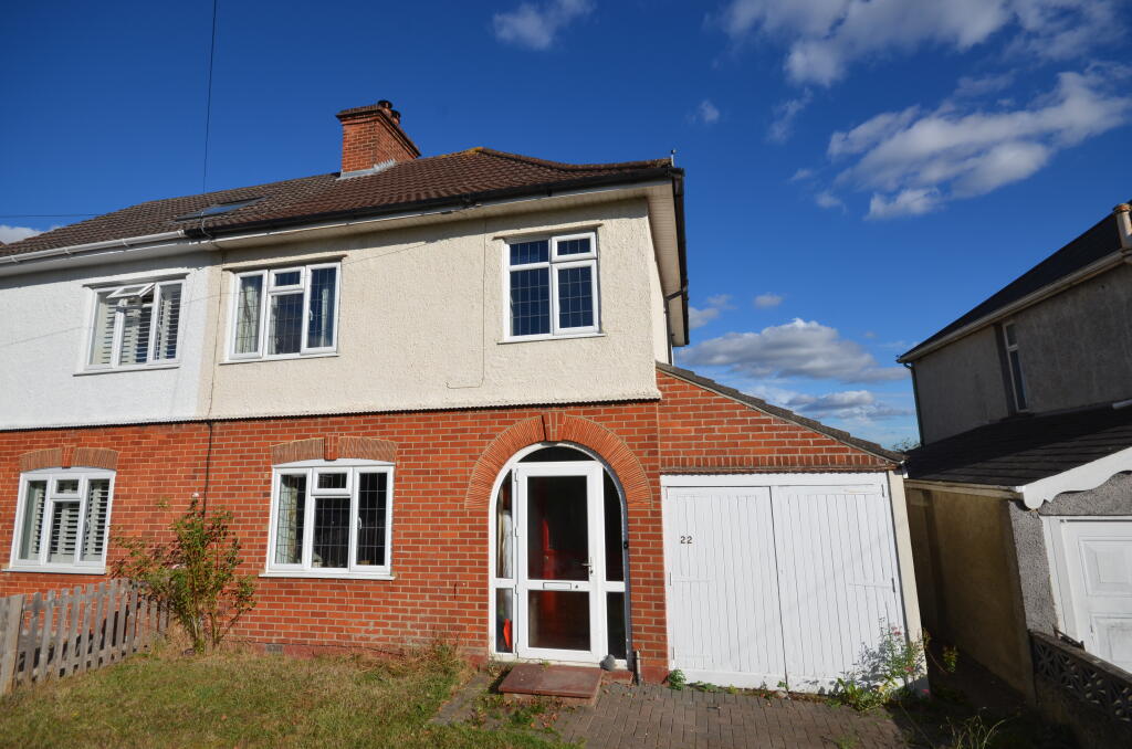3 bedroom semidetached house for sale in Roman Road, Salisbury