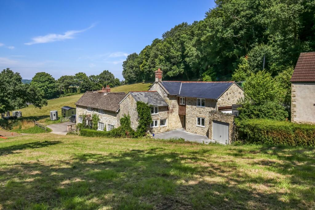 Main image of property: Sutton Row, Sutton Mandeville, Salisbury, Wiltshire, SP3