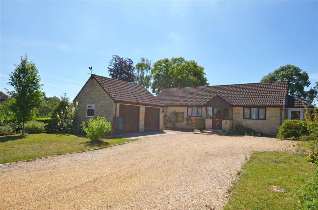 3 bedroom bungalow for sale in High Street, Hindon, Salisbury