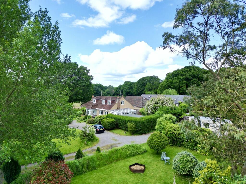 4 bedroom detached house for sale in The Prophets, Newtown Road