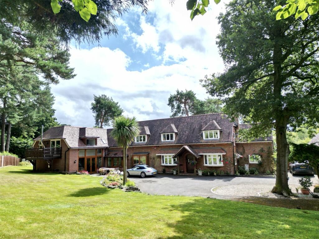 5 bedroom detached house for sale in The Orchard, Chilworth Road ...