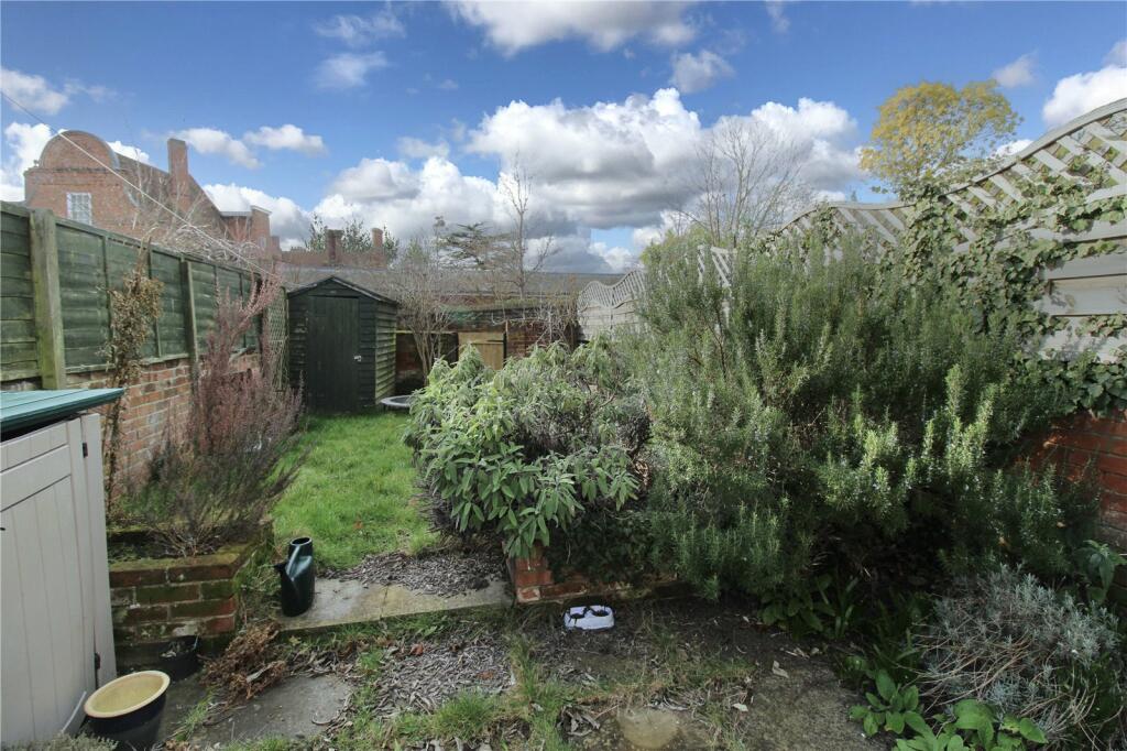 4 bedroom terraced house for sale in Bolton Lane, Ipswich, Suffolk, IP4