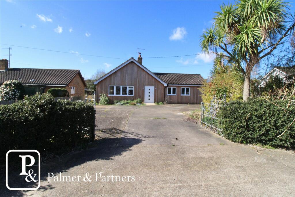 3 bedroom bungalow for sale in Reckford Road, Westleton, Saxmundham