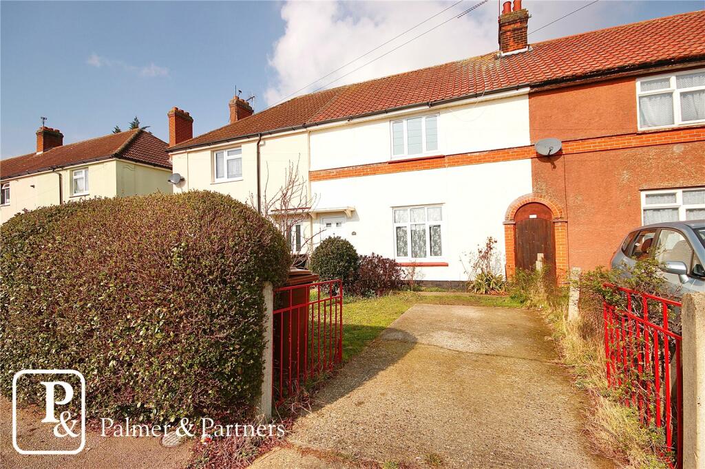 3 bedroom terraced house for sale in Hossack Road, Ipswich, Suffolk, IP3