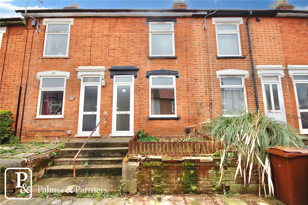 2 bedroom terraced house for sale in Finchley Road, Ipswich, Suffolk, IP4