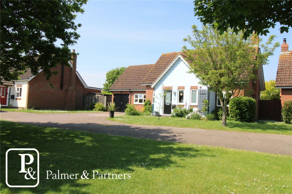 3 bedroom detached house for sale in Herons Way, Benhall, Saxmundham