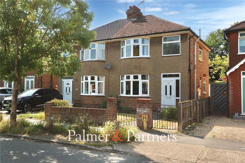 3 bedroom semi-detached house