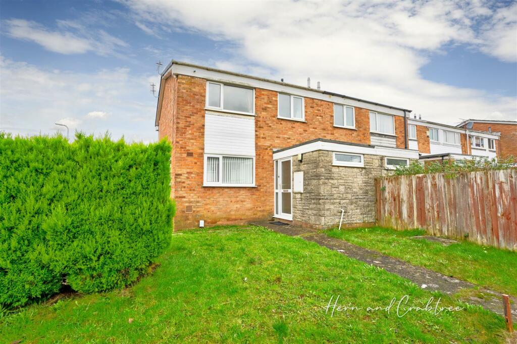 3 bedroom end of terrace house for sale in Glenwood, Cardiff, CF23