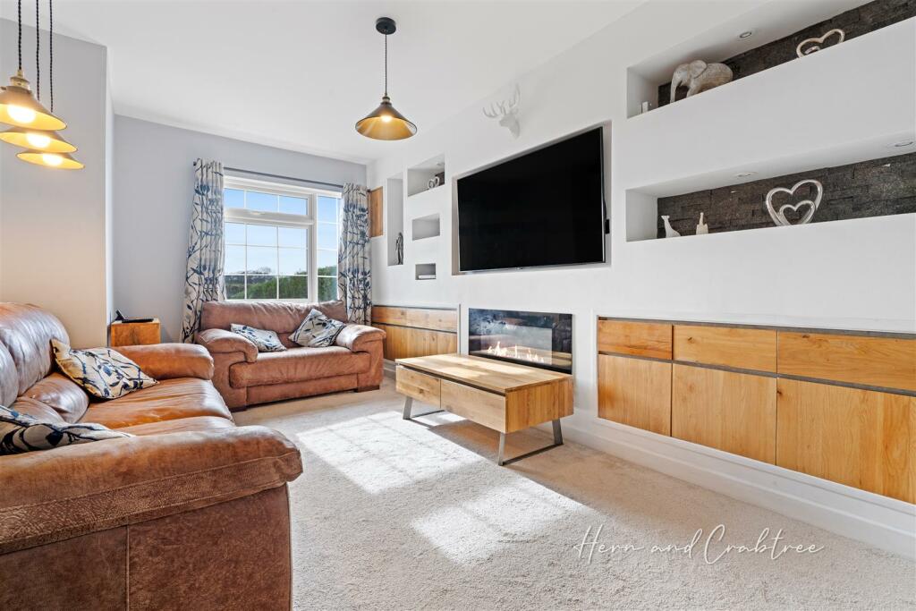 3 bedroom semidetached house for sale in Marshfield Road, Castleton, Cardiff, CF3