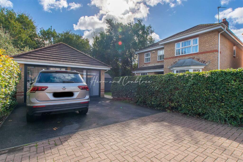 4 bedroom detached house for sale in William Belcher Drive, St. Mellons, Cardiff, CF3