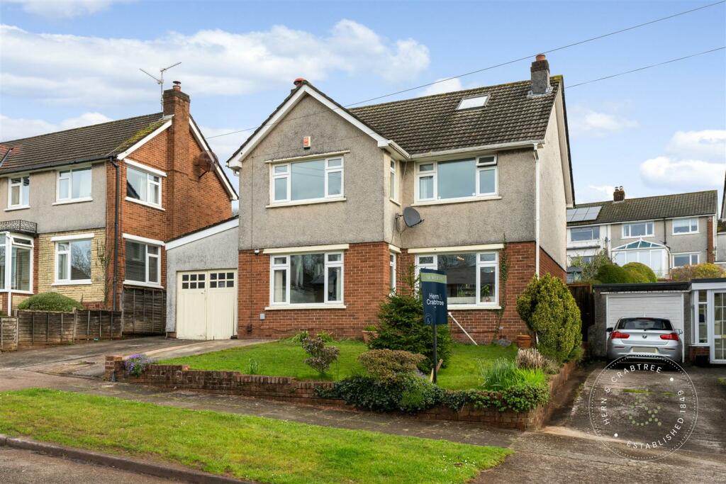 3 bedroom detached house for sale in Heol Y Coed, Rhiwbina, Cardiff, CF14