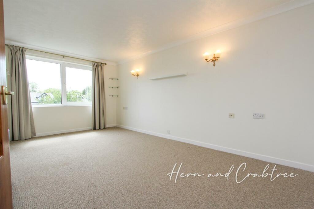 Additional property image - Heol Hir, Llanishen, Cardiff
