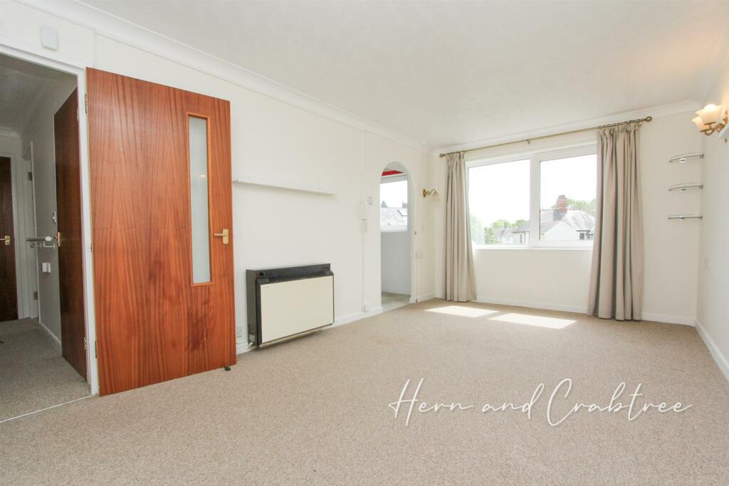 Additional property image - Heol Hir, Llanishen, Cardiff