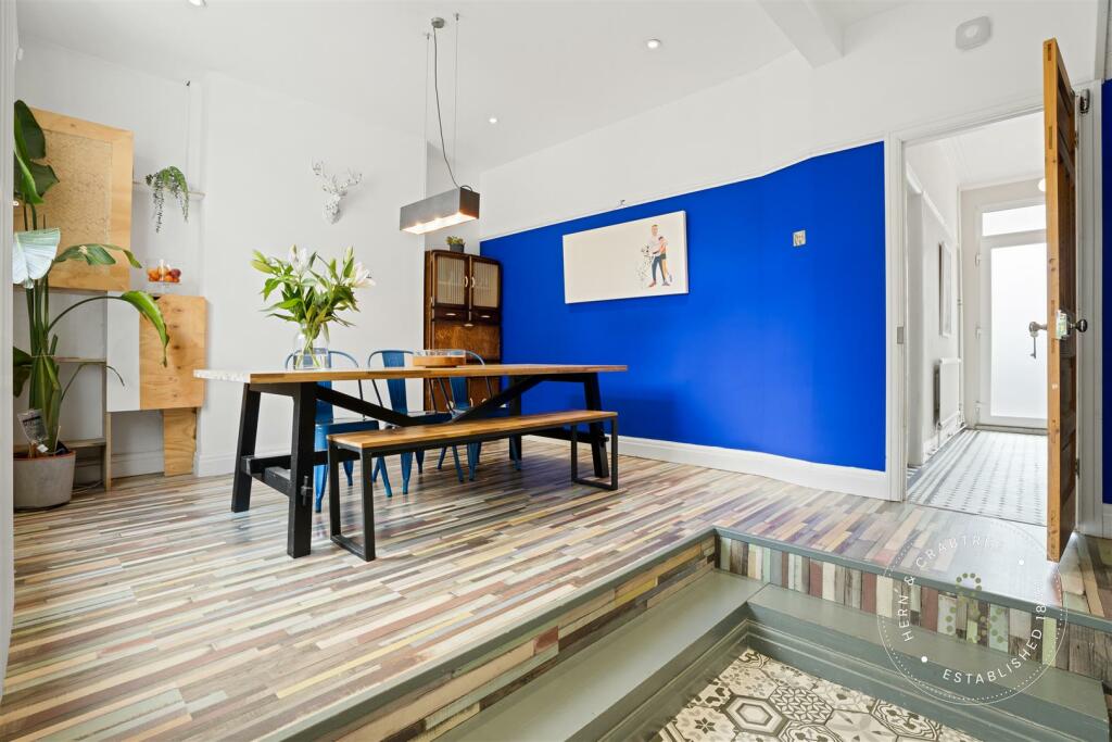 Additional property image - Clodien Avenue, Cardiff