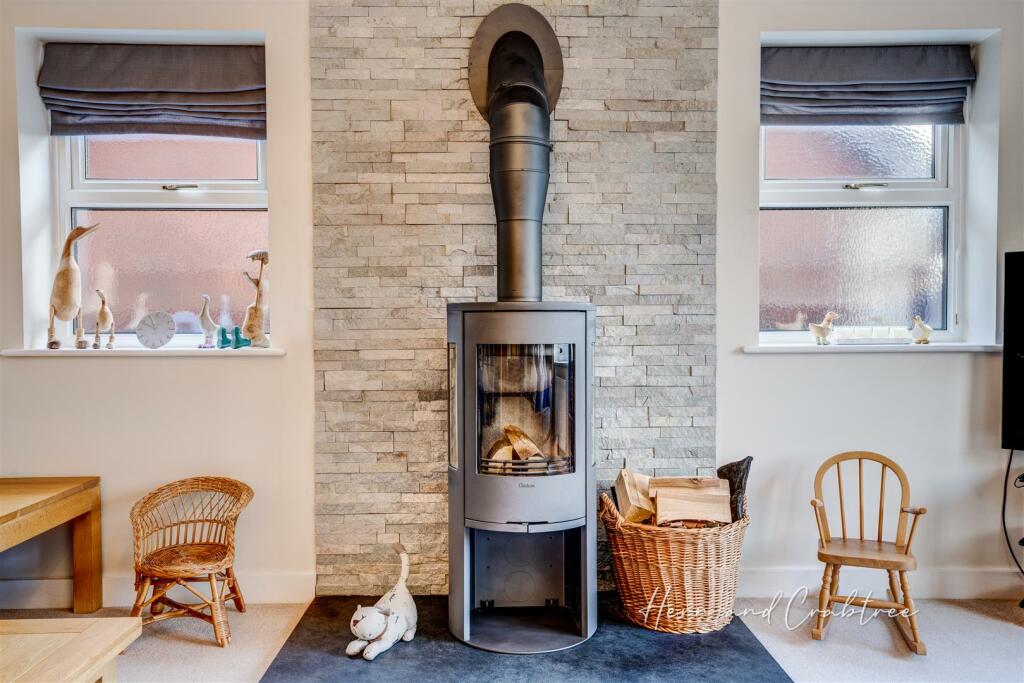 Additional property image - Springfields, Castleton, Cardiff