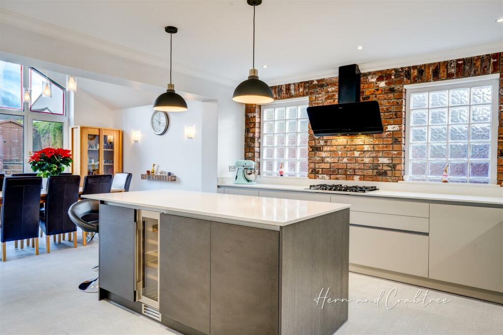 Additional property image - Springfields, Castleton, Cardiff