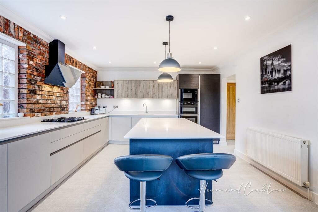 Additional property image - Springfields, Castleton, Cardiff
