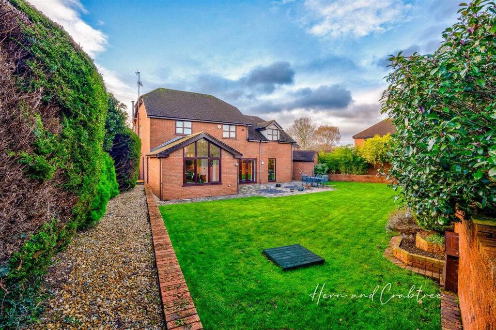 Additional property image - Springfields, Castleton, Cardiff
