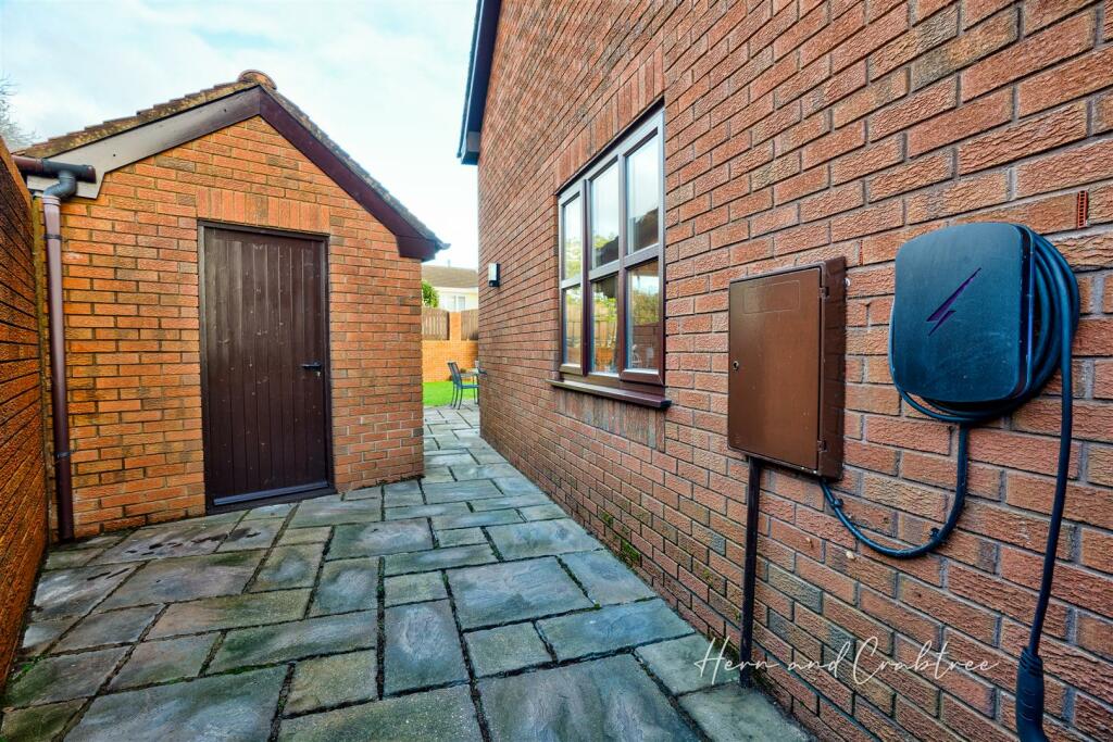 Additional property image - Springfields, Castleton, Cardiff