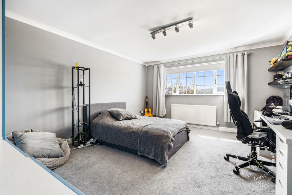 Additional property image - Pencoed Avenue, Pontypridd