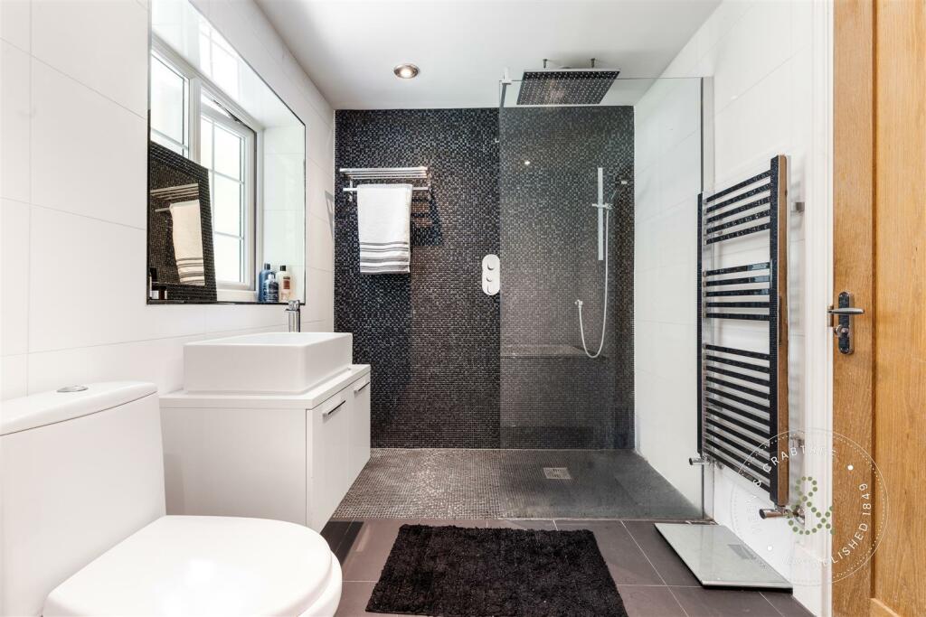 Additional property image - Pencoed Avenue, Pontypridd