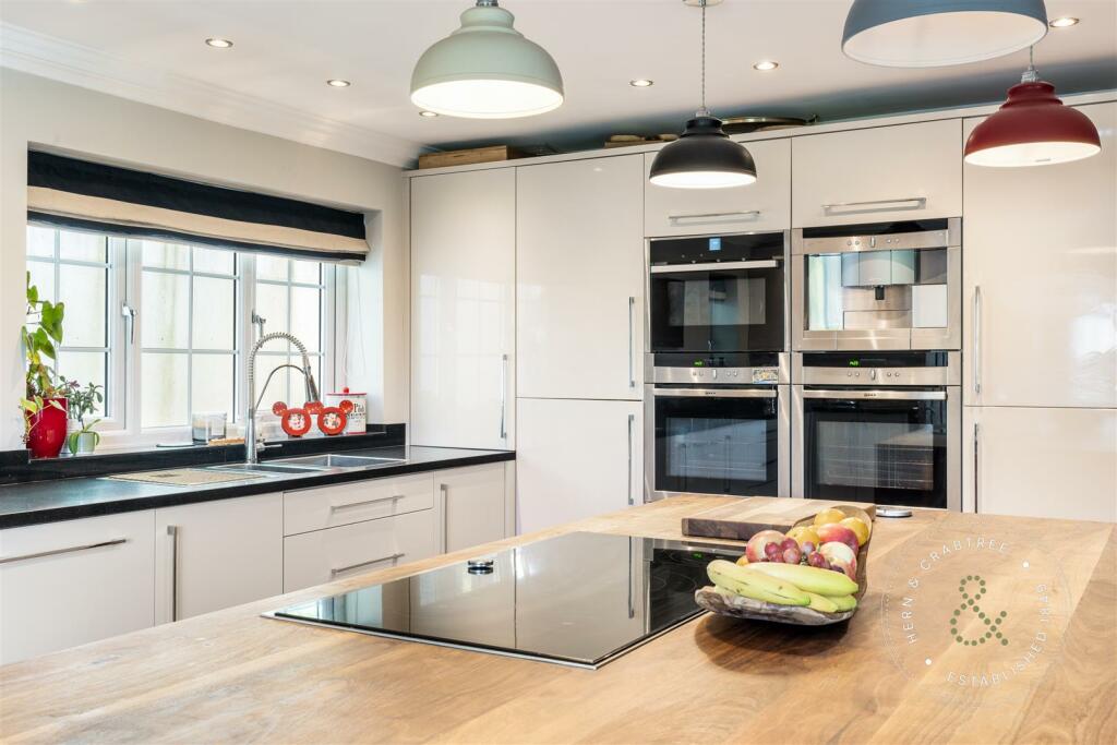 Additional property image - Pencoed Avenue, Pontypridd