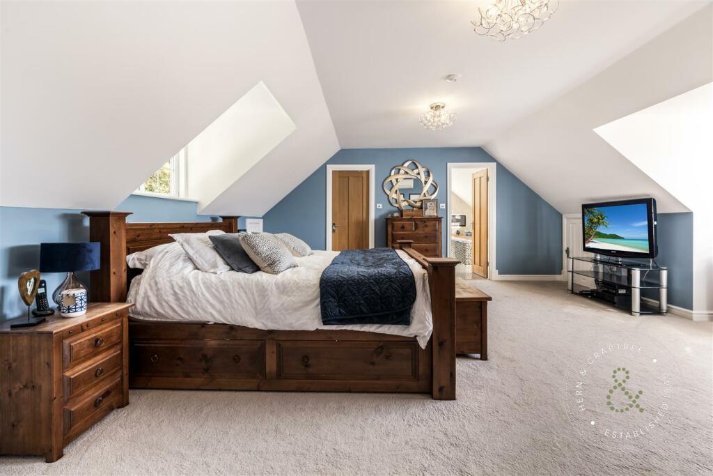 Additional property image - Pencoed Avenue, Pontypridd