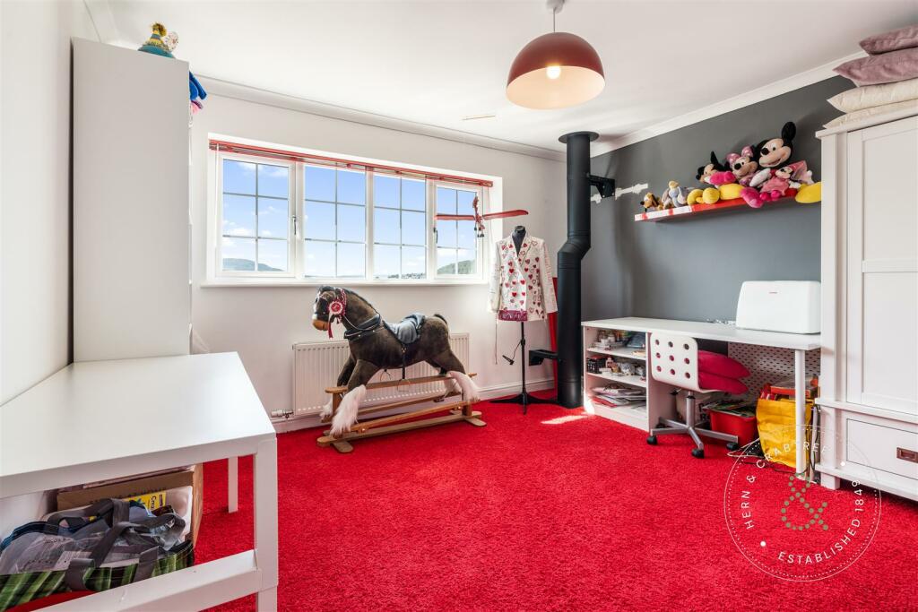 Additional property image - Pencoed Avenue, Pontypridd