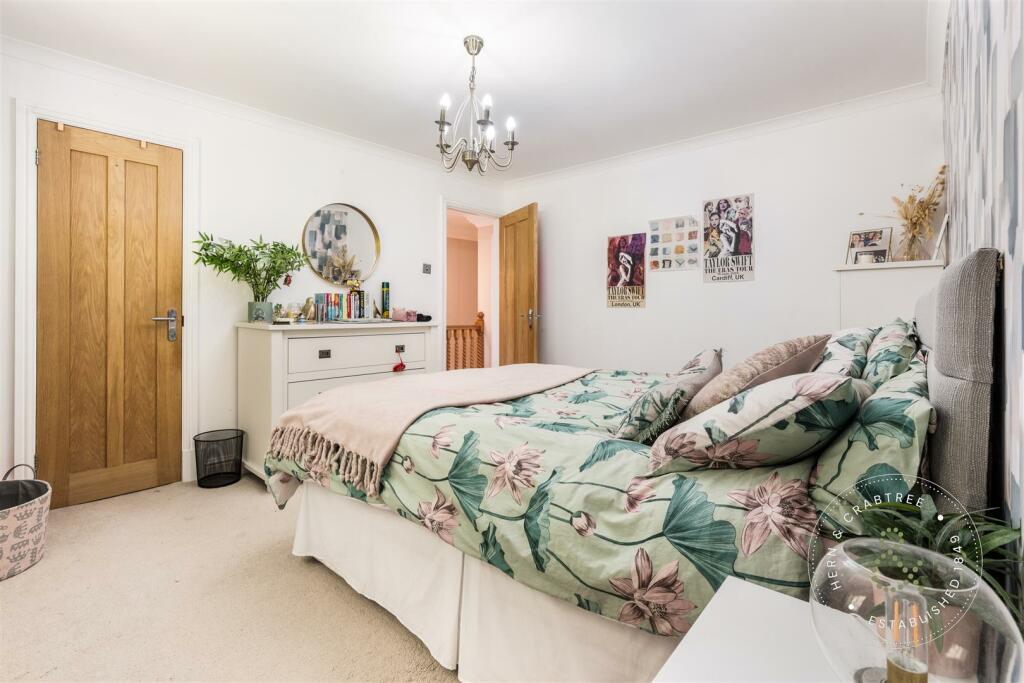 Additional property image - Pencoed Avenue, Pontypridd