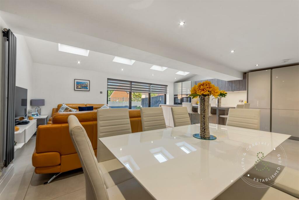 Additional property image - Hyssop Close, Pontprennau, Cardiff