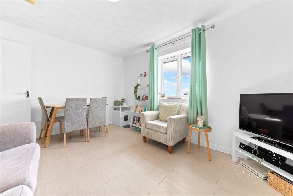 Additional property image - Youghal Close, Pontprennau, Cardiff