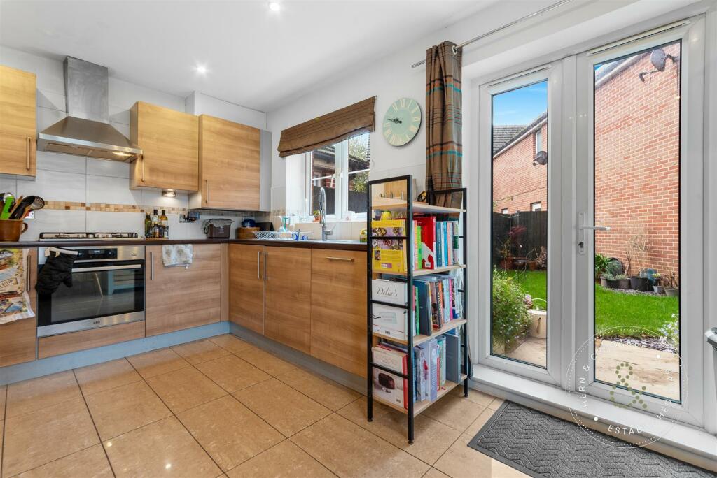 Additional property image - Ashbourn Way, Llanishen, Cardiff
