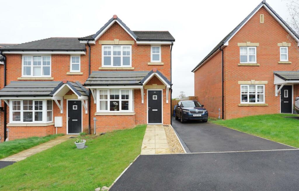 3 bedroom end of terrace house for sale in Sail Street, Ulverston, LA12