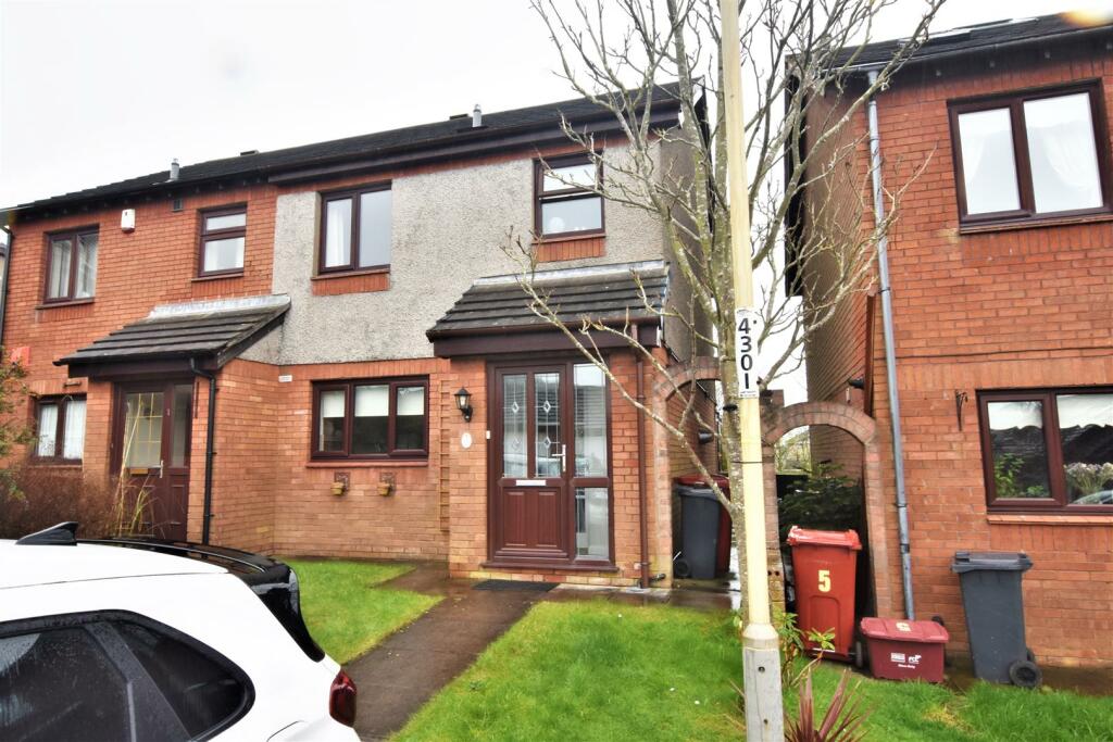 3 bedroom semidetached house for sale in Thurlow Way, BarrowIn