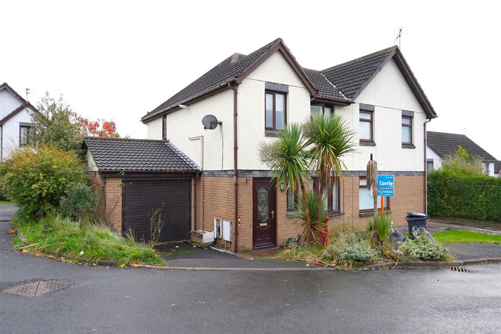 3 bedroom semidetached house for sale in Grey Friar Close, BarrowIn