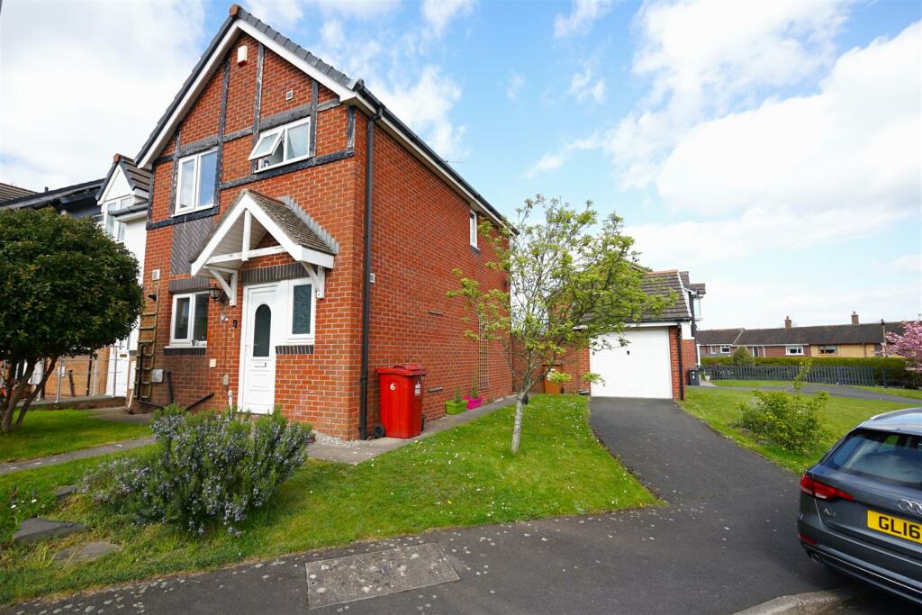 3 bedroom end of terrace house for sale in Bewley Steps, BarrowIn