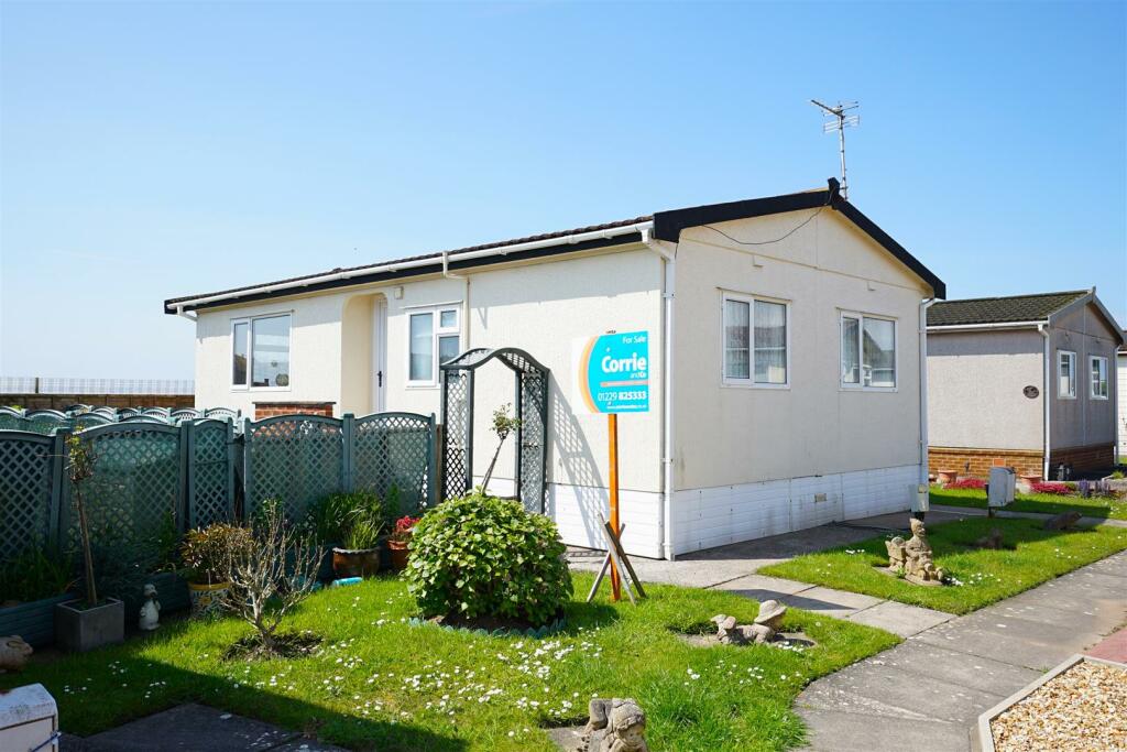 2 bedroom park home for sale in West Shore Park, Walney, BarrowIn