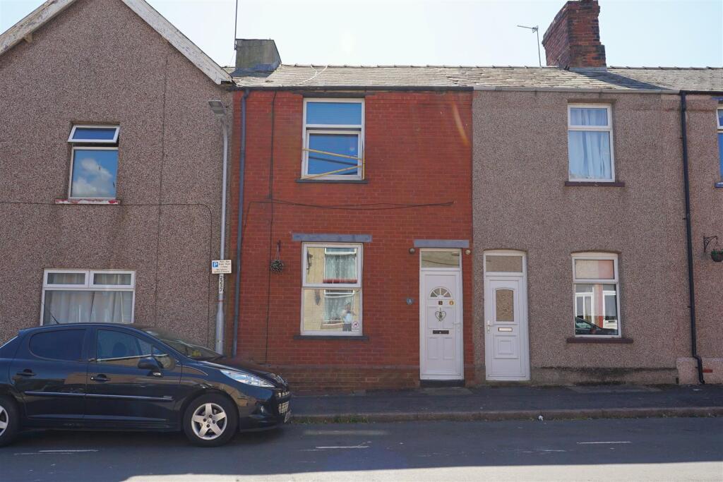 2 bedroom terraced house