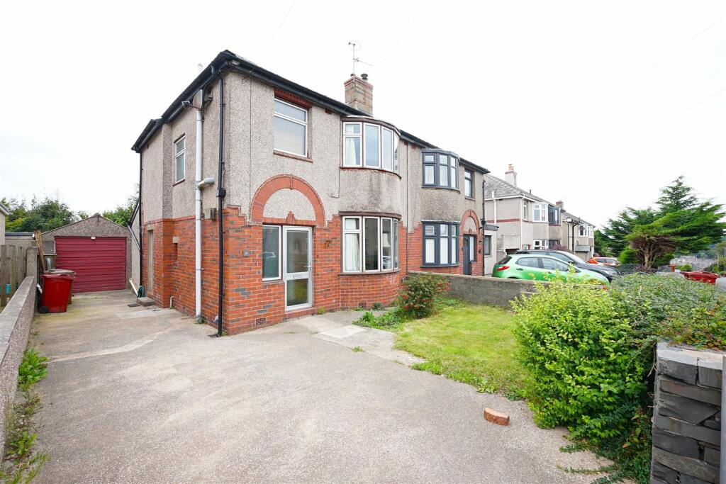 3 bedroom semi-detached house