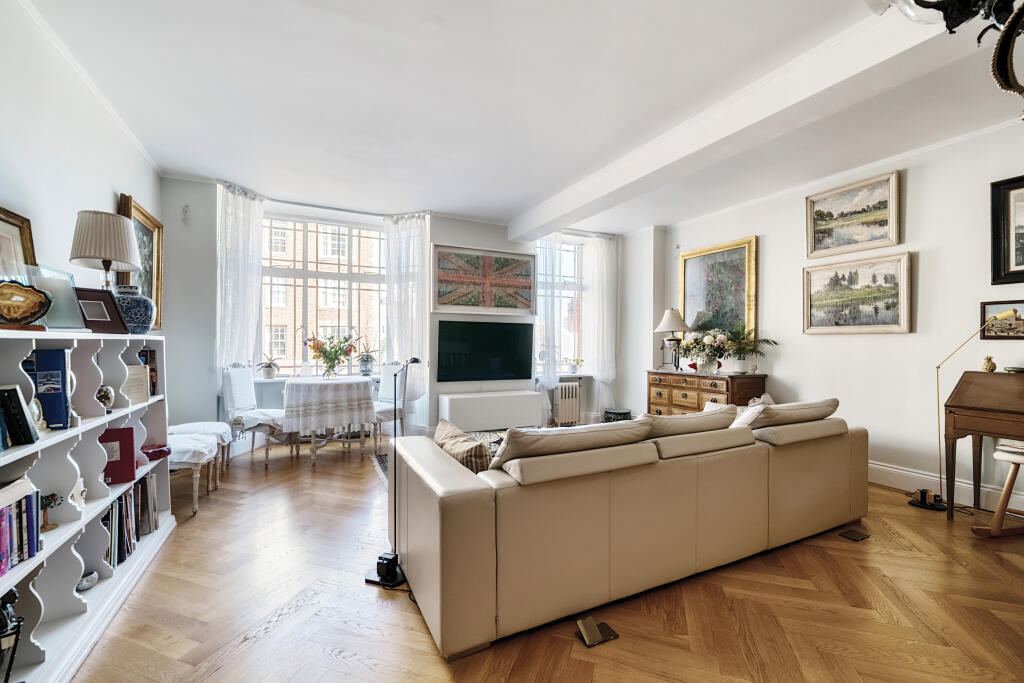 Main image of property: Queensway, London, W2