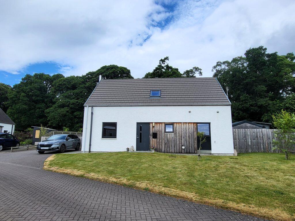 Main image of property: 37 Montrose Avenue, Auldearn IV12 5TT