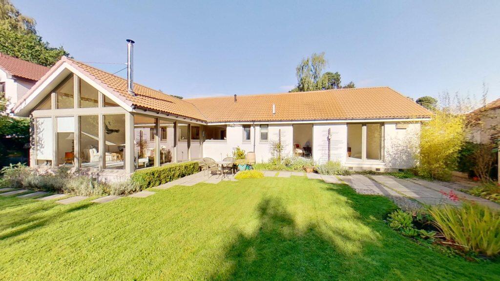4 bedroom bungalow