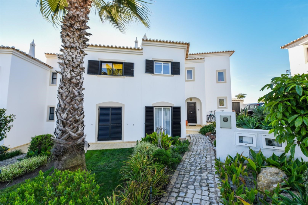 3 bedroom villa for sale in Algarve, Vila do Bispo, Portugal