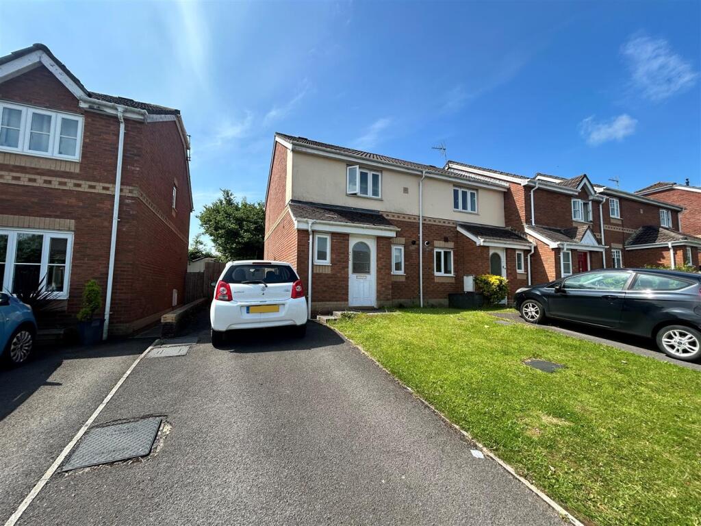 Main image of property: Allt Dderw, Broadlands, Bridgend, CF31 5BZ