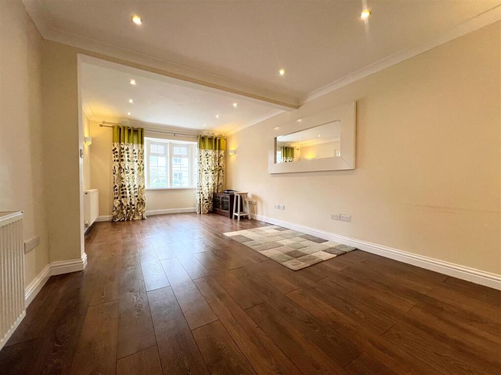 Main image of property: Tanyrallt Avenue, Litchard, Bridgend, CF31 1PQ