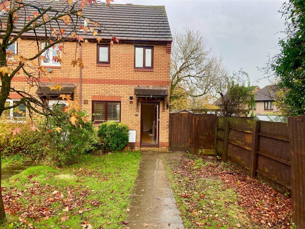 Main image of property: St Davids Close, Brackla, Bridgend County Borough, CF31 2BN