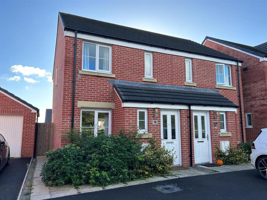 Main image of property: Llys Ceirios, Parc Derwen, Coity, Bridgend, CF35 6QB