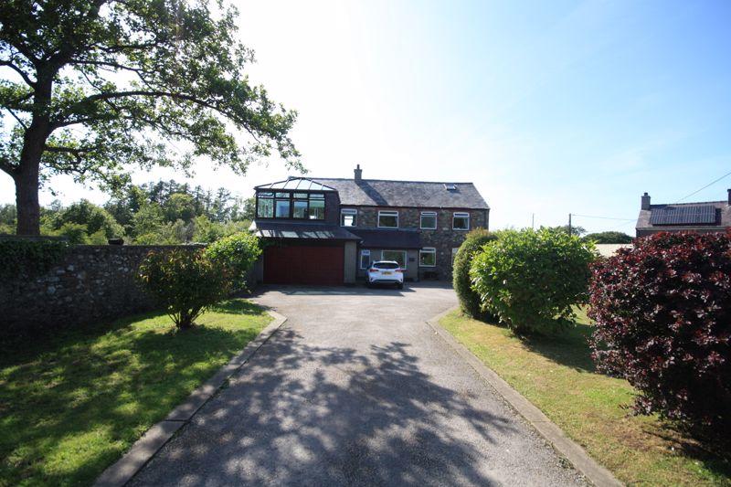 5 bedroom detached house for sale in Groeslon, Gwynedd, LL54